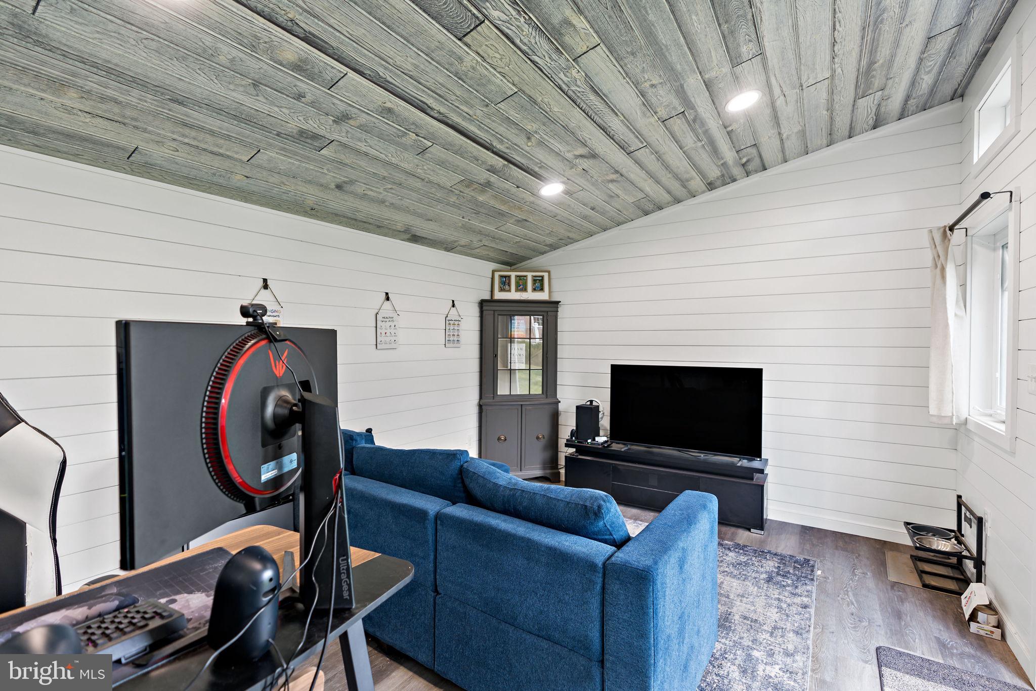 SPRINGS AT SHEPHERDSTOWN - Residential