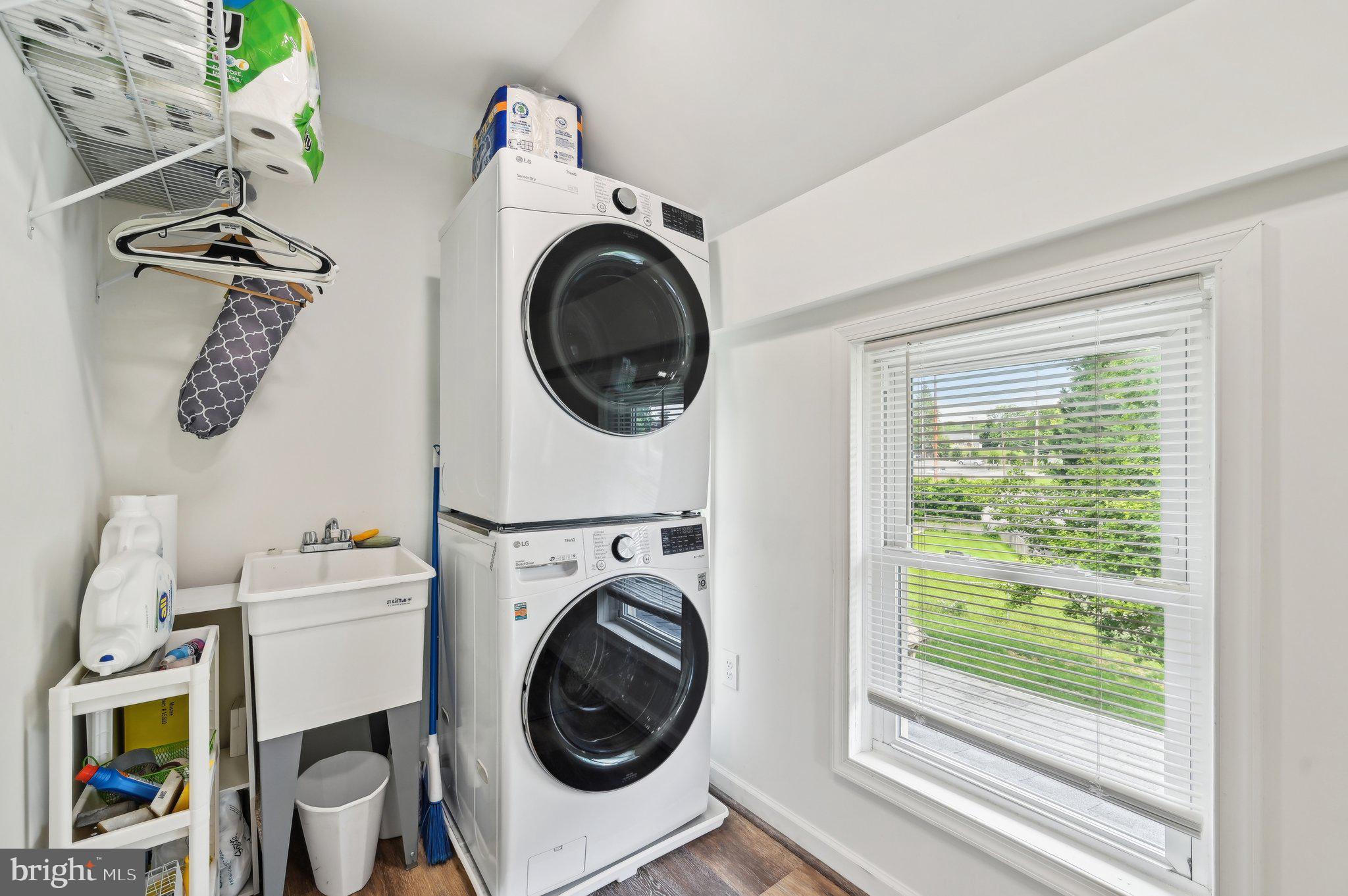 KINGSVILLE - Residential