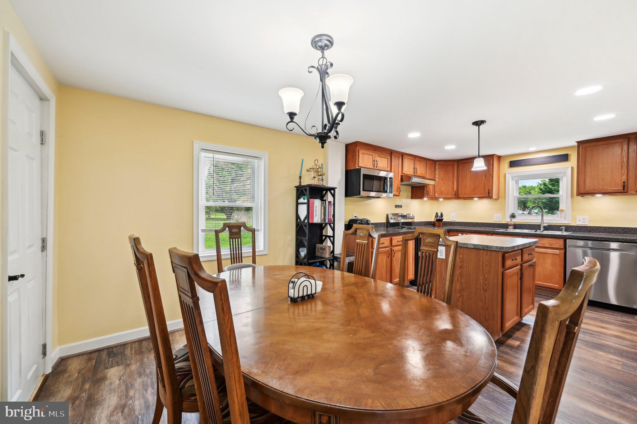 KINGSVILLE - Residential