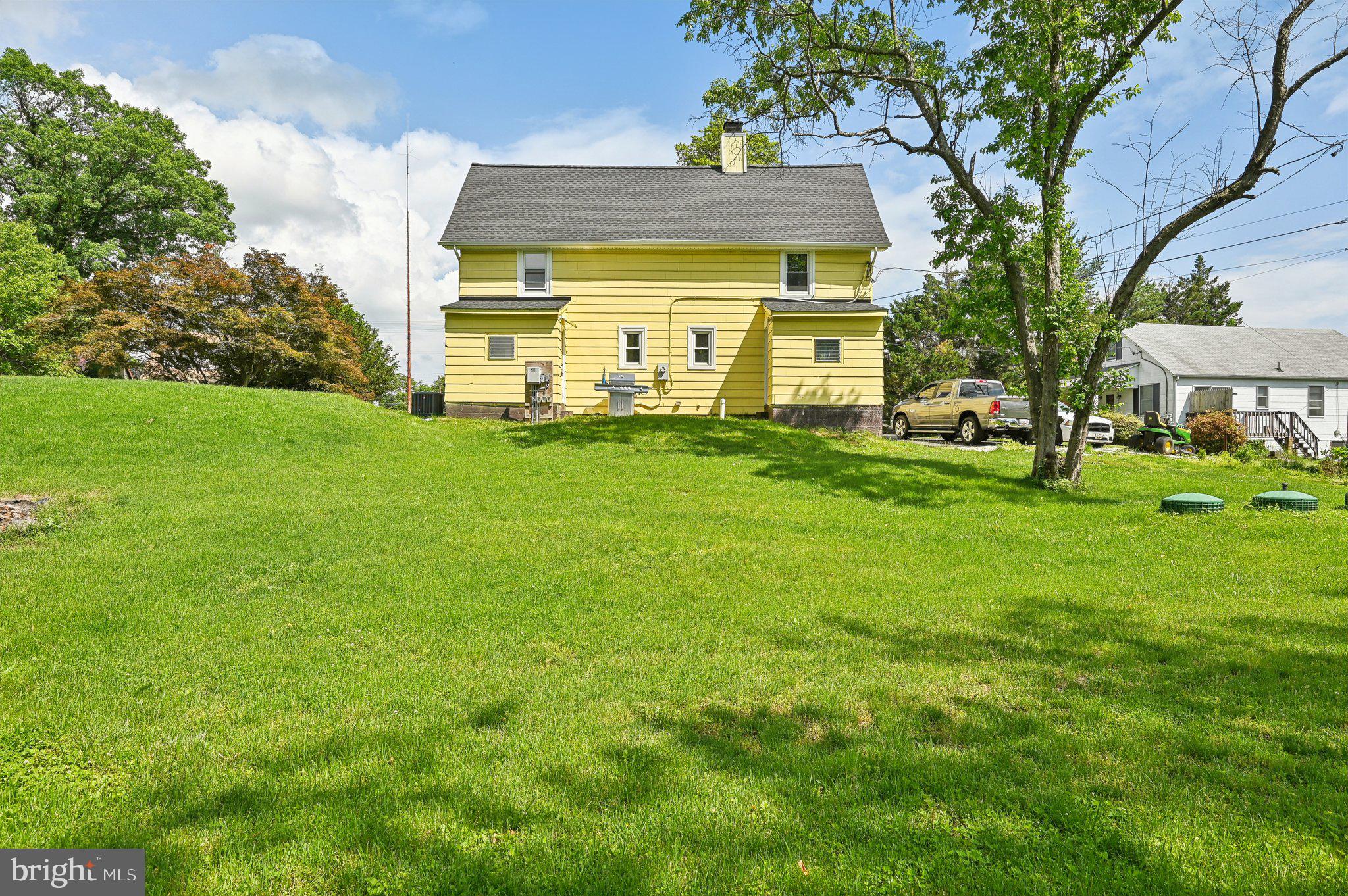 KINGSVILLE - Residential