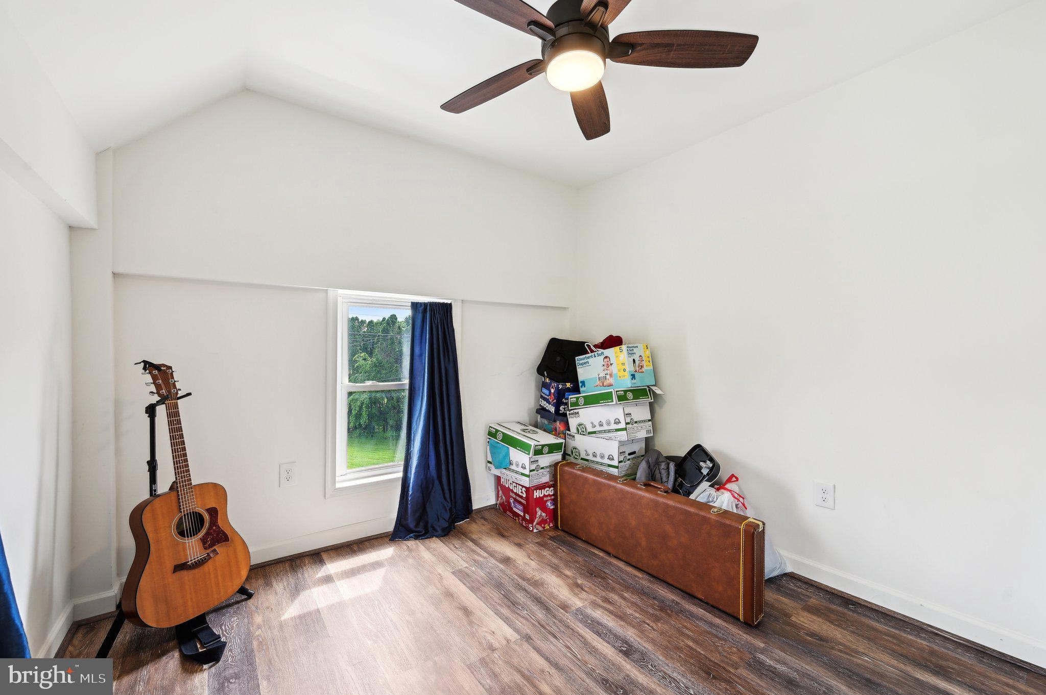 KINGSVILLE - Residential