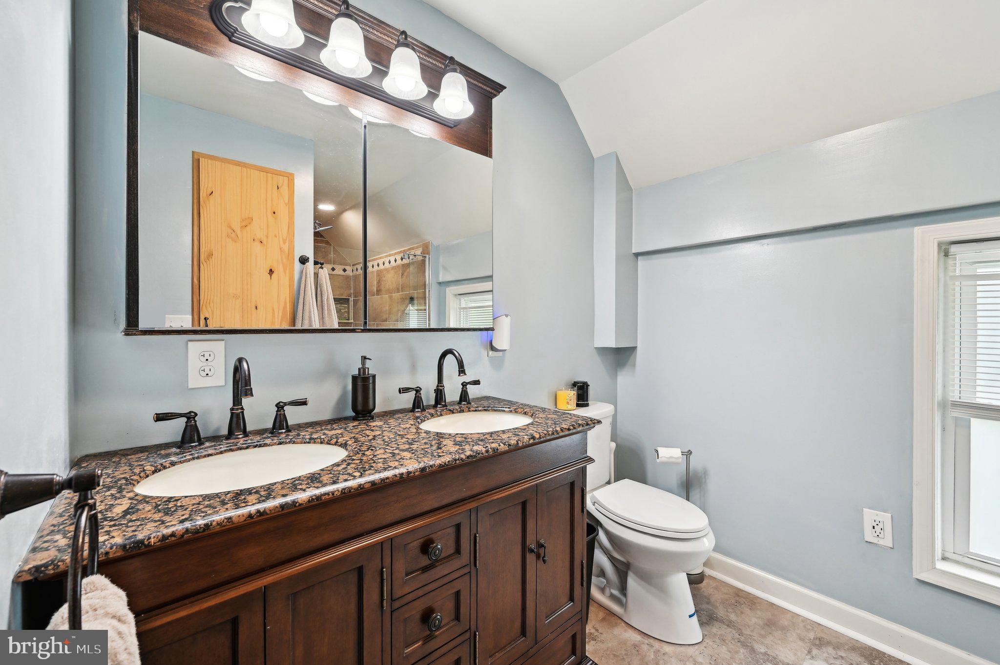 KINGSVILLE - Residential