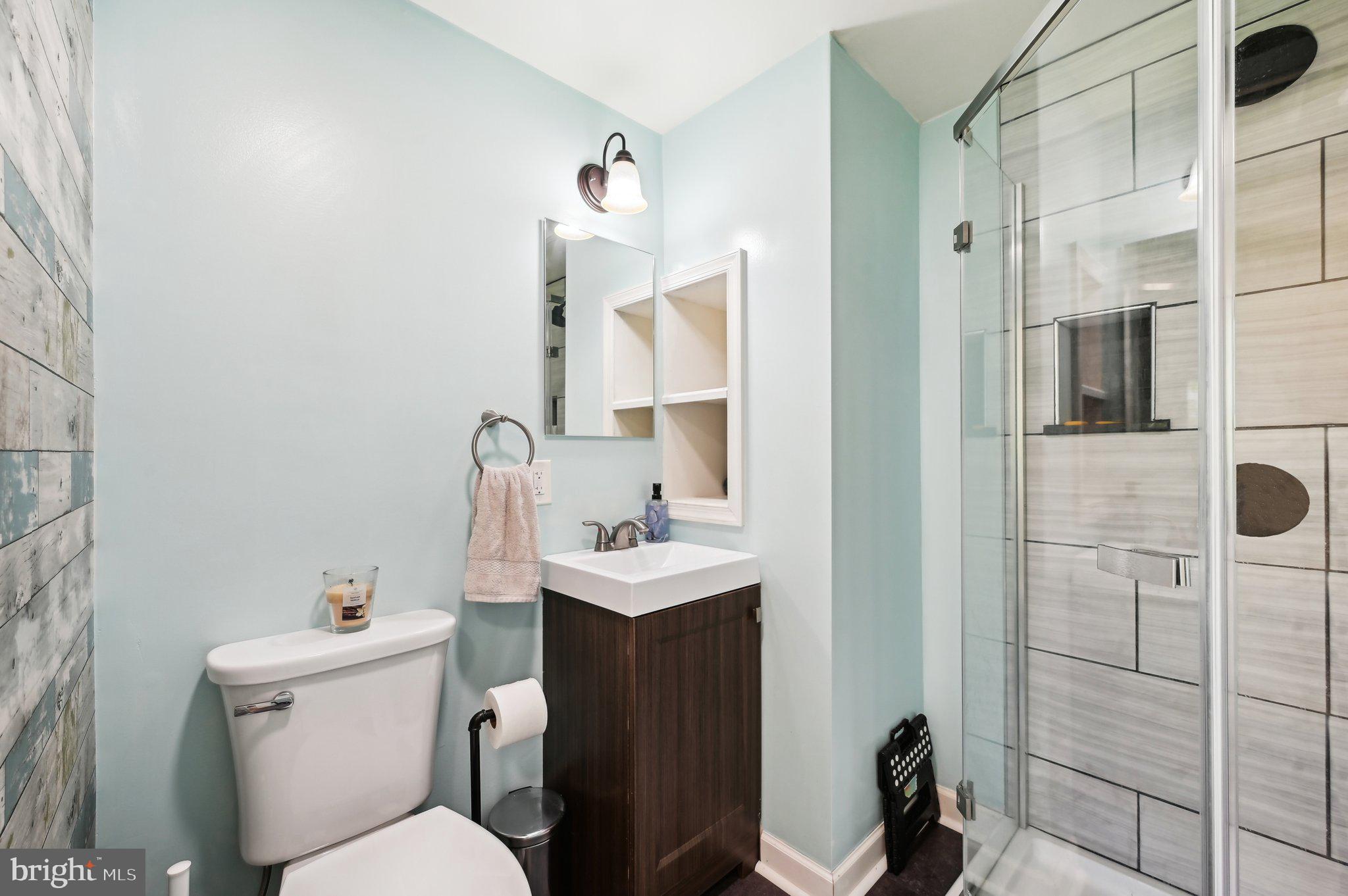 KINGSVILLE - Residential