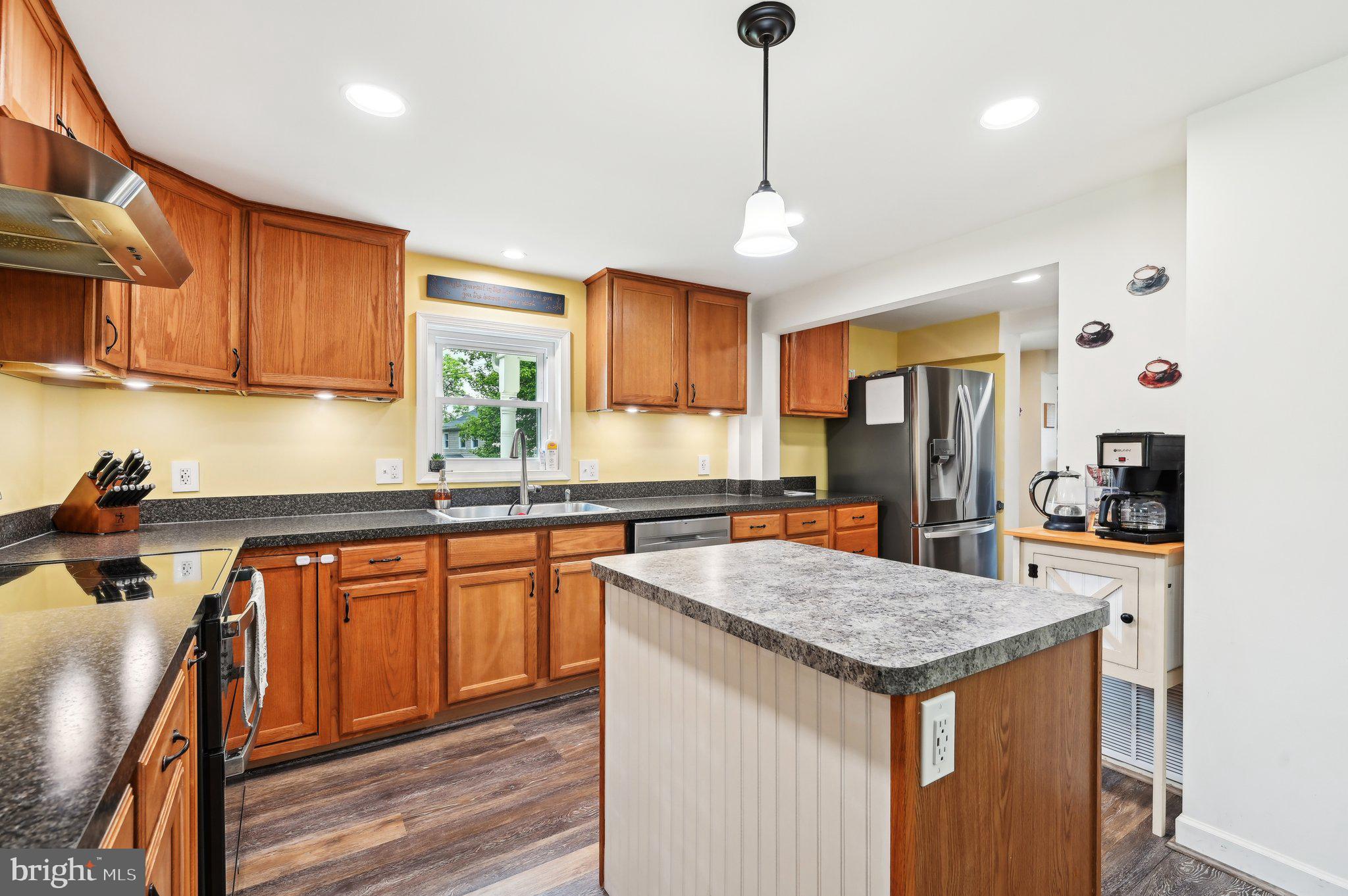 KINGSVILLE - Residential