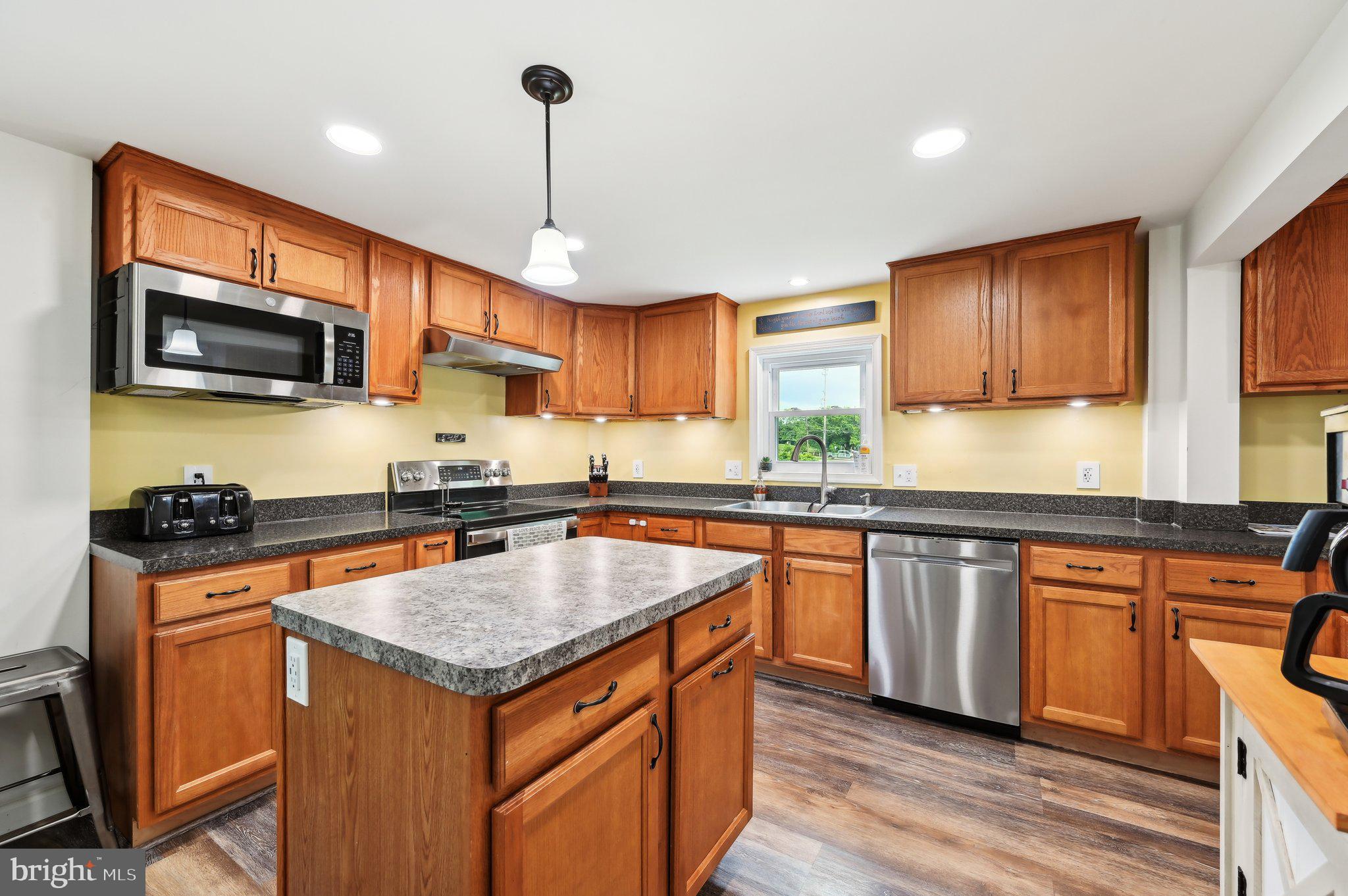 KINGSVILLE - Residential