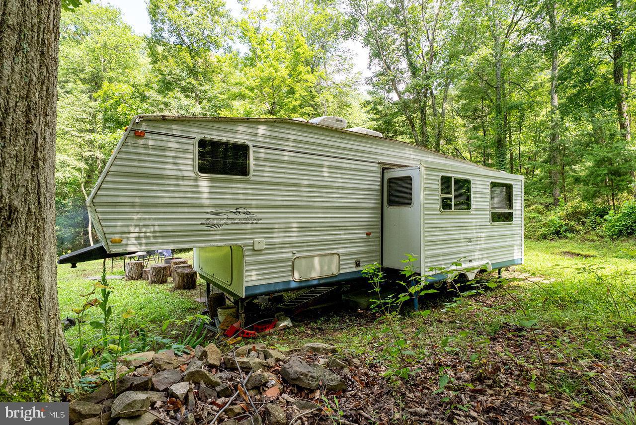POTOMAC VALLEY OVERLOOK - Land