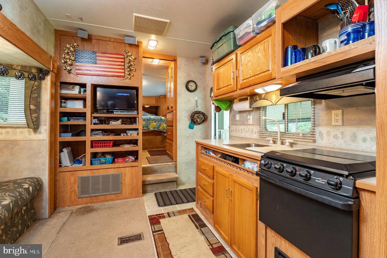 POTOMAC VALLEY OVERLOOK - Land