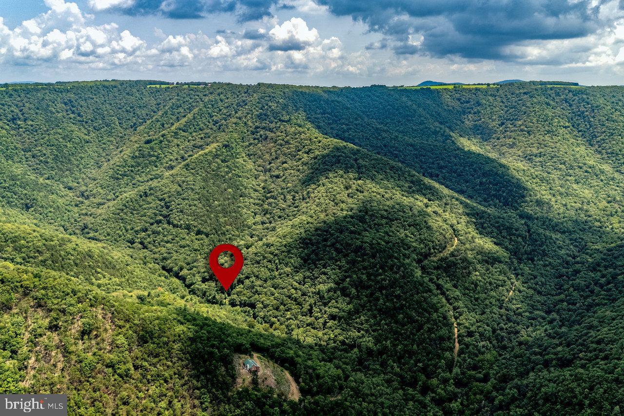POTOMAC VALLEY OVERLOOK - Land