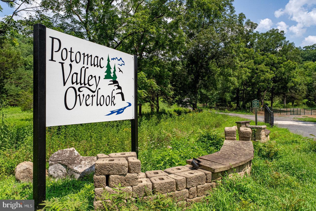 POTOMAC VALLEY OVERLOOK - Land