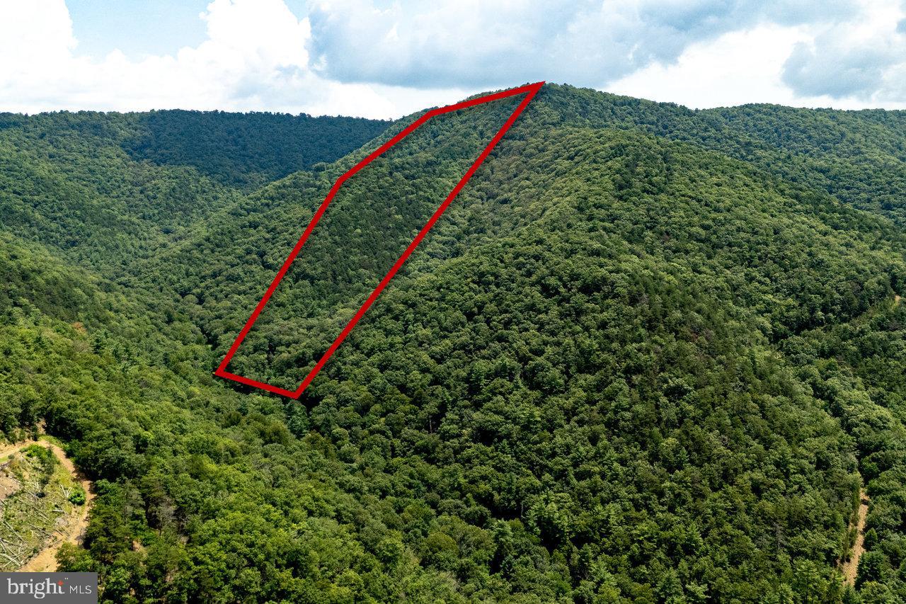 POTOMAC VALLEY OVERLOOK - Land