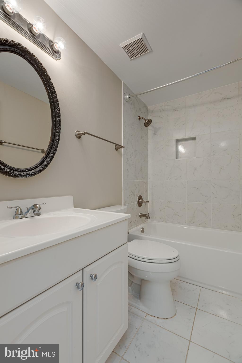 BENNINGTON WOODS - Residential