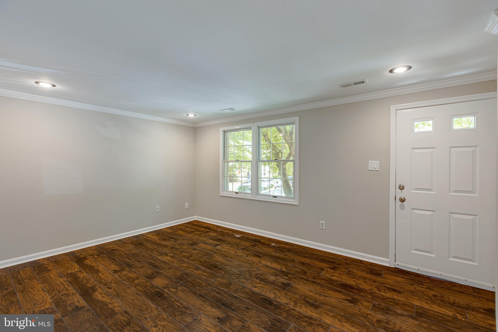 BENNINGTON WOODS - Residential