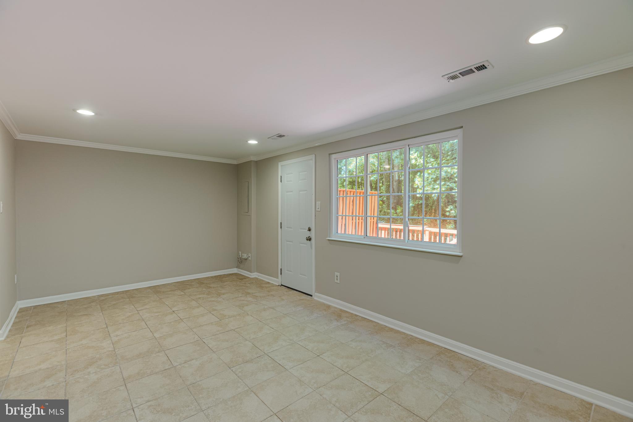 BENNINGTON WOODS - Residential