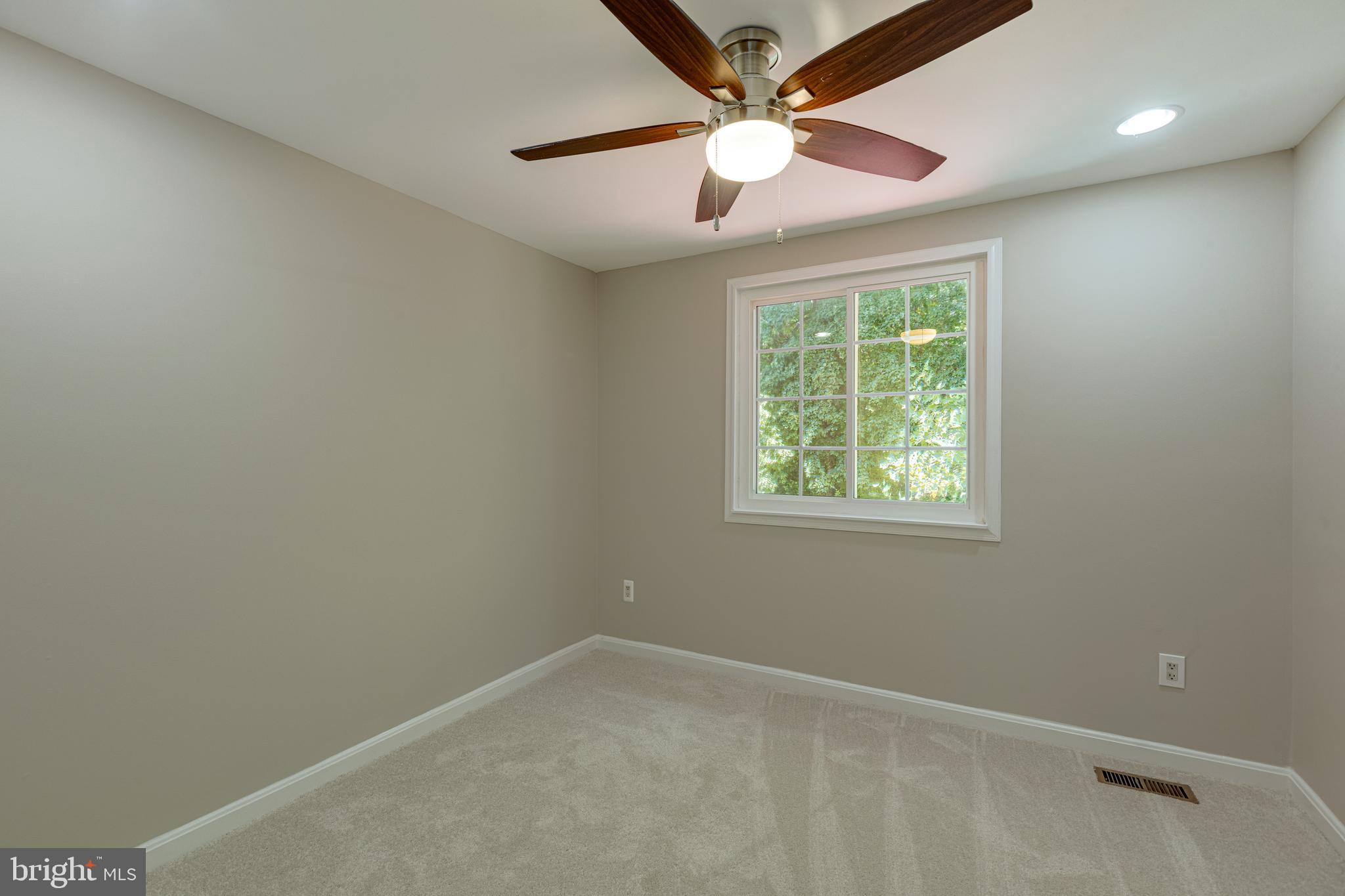 BENNINGTON WOODS - Residential