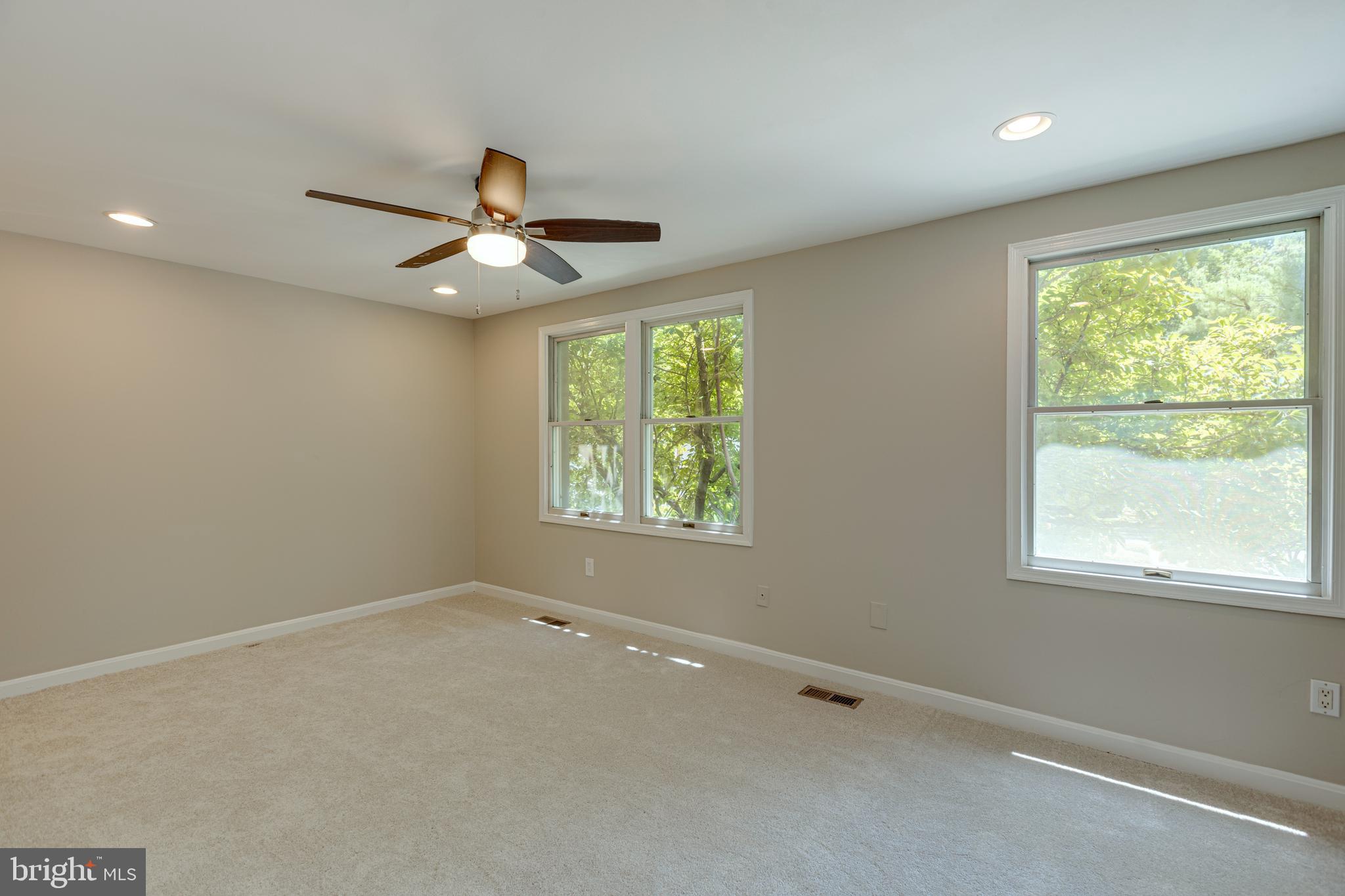 BENNINGTON WOODS - Residential