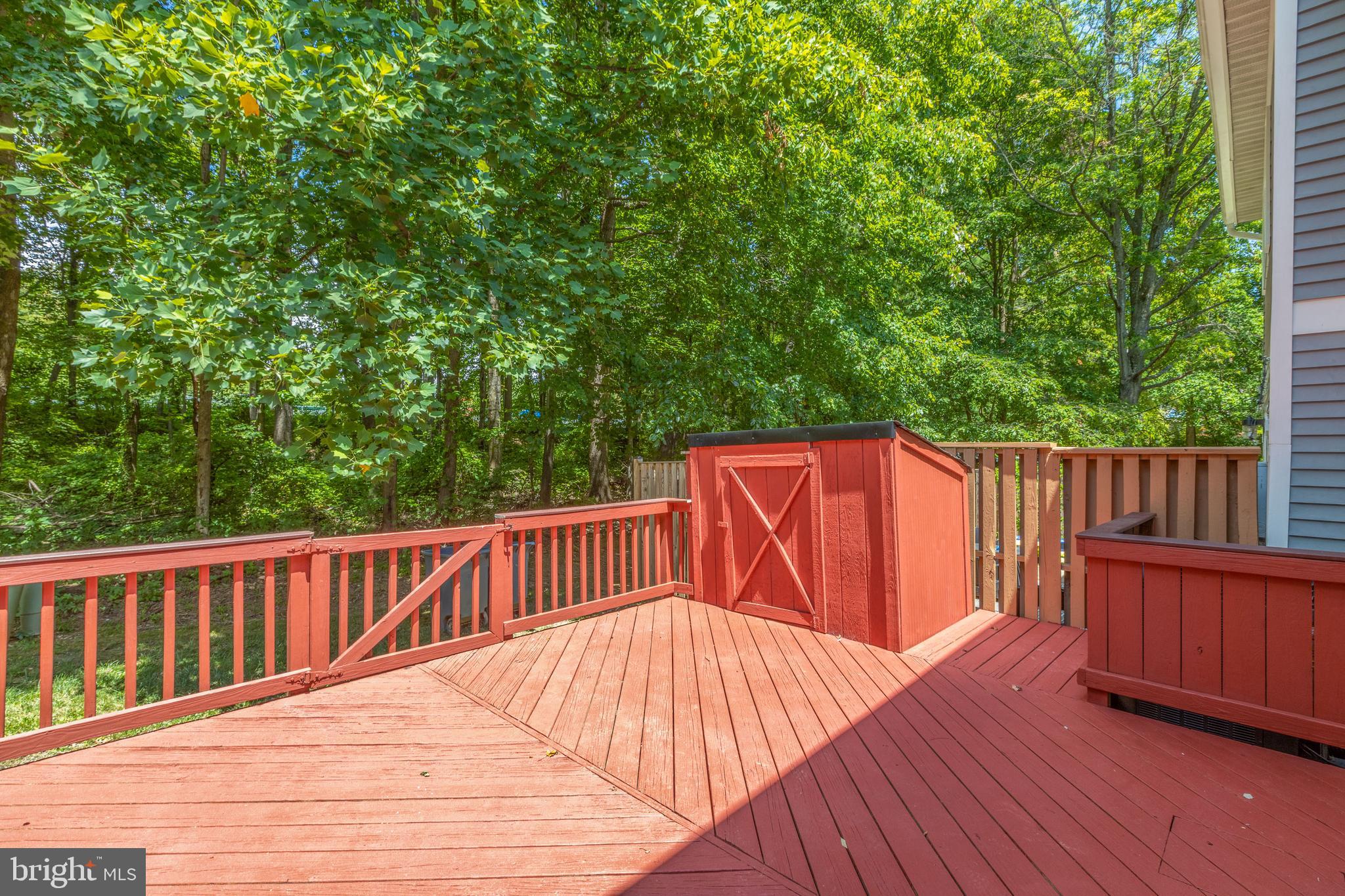 BENNINGTON WOODS - Residential