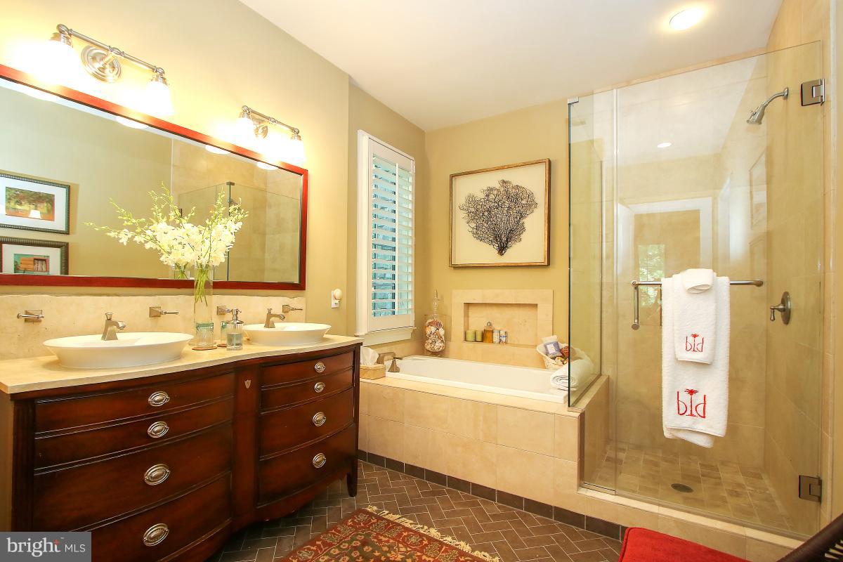 ALTA VISTA GARDENS - Residential