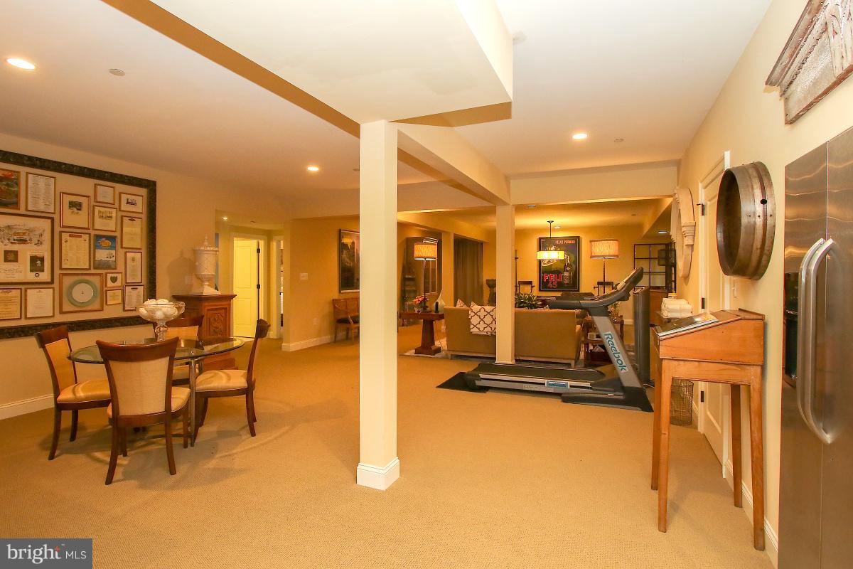 ALTA VISTA GARDENS - Residential