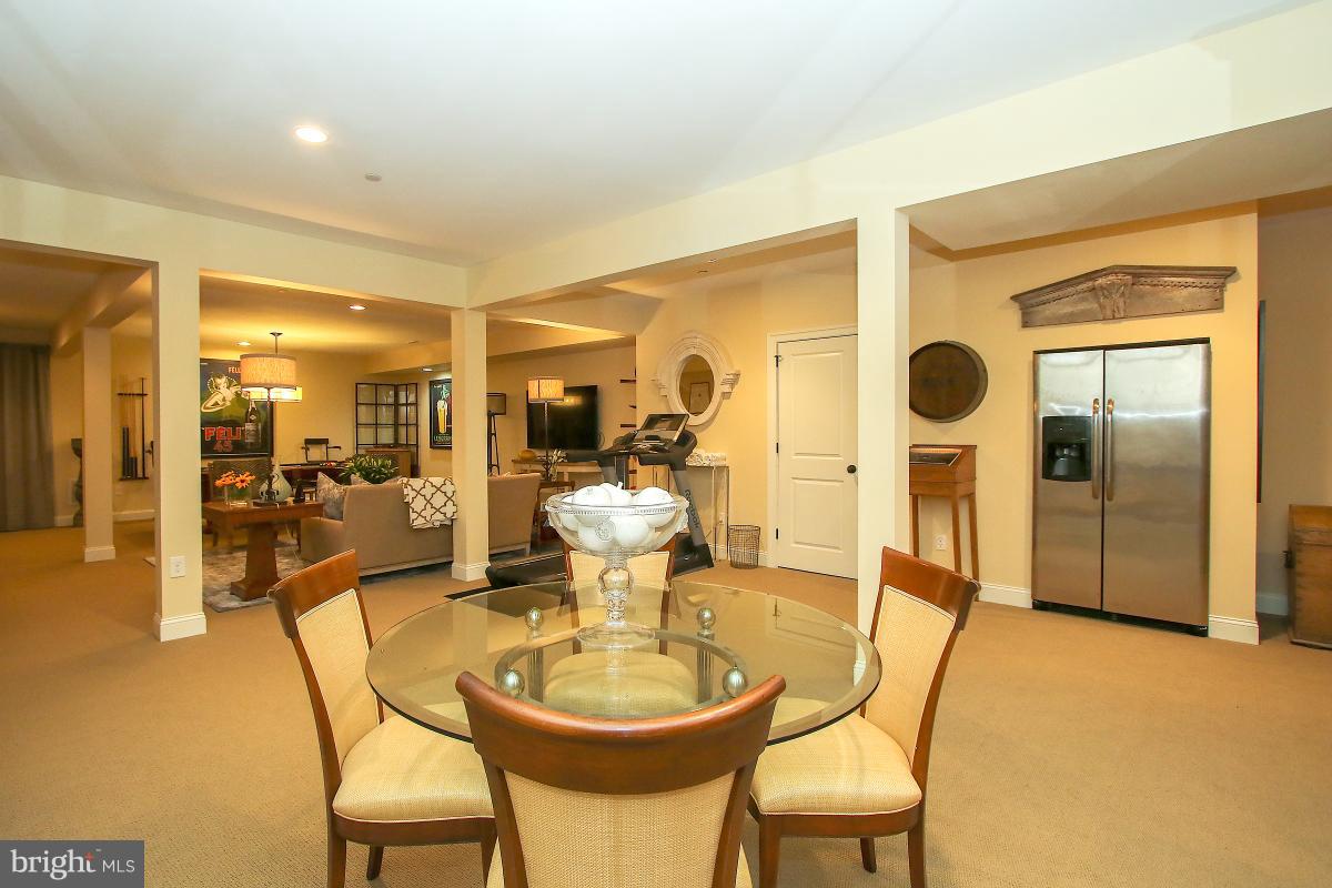 ALTA VISTA GARDENS - Residential