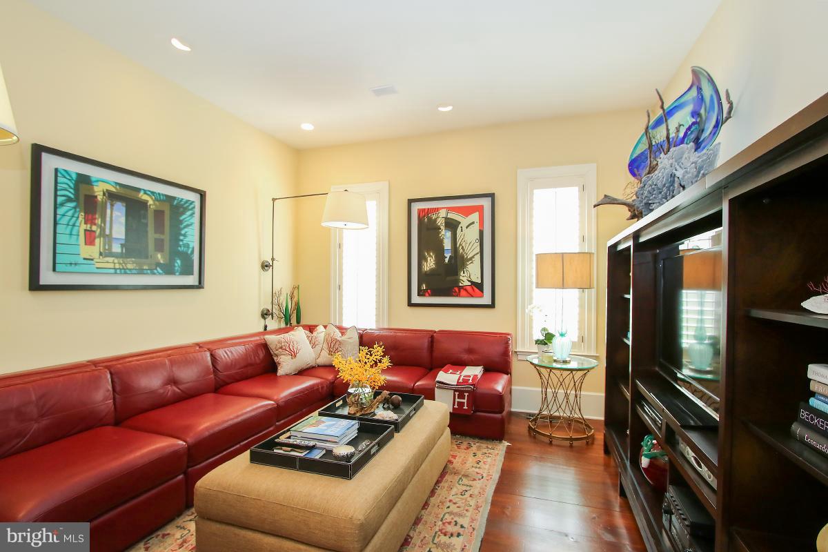 ALTA VISTA GARDENS - Residential