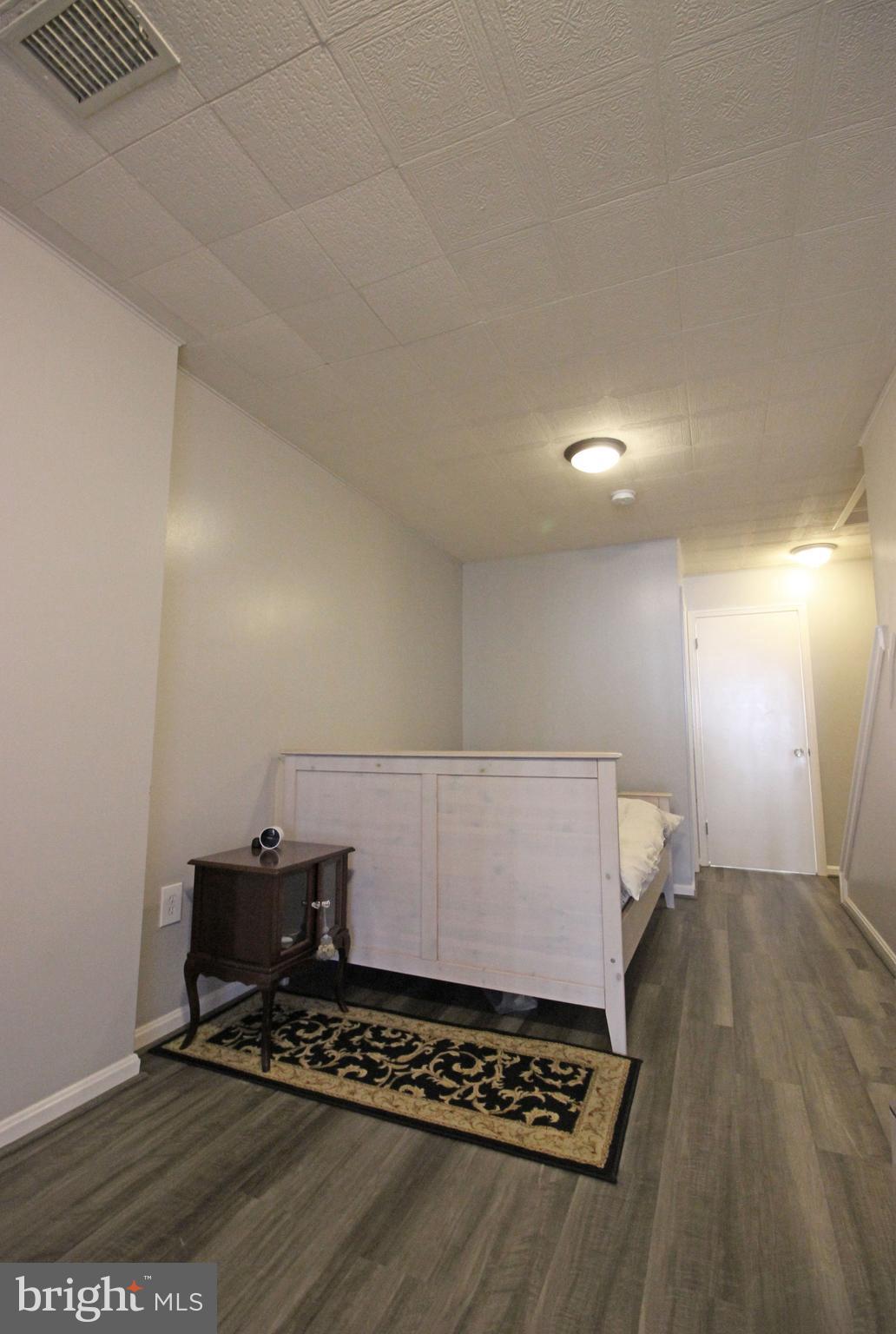 BROOKLEIGH - Residential Lease