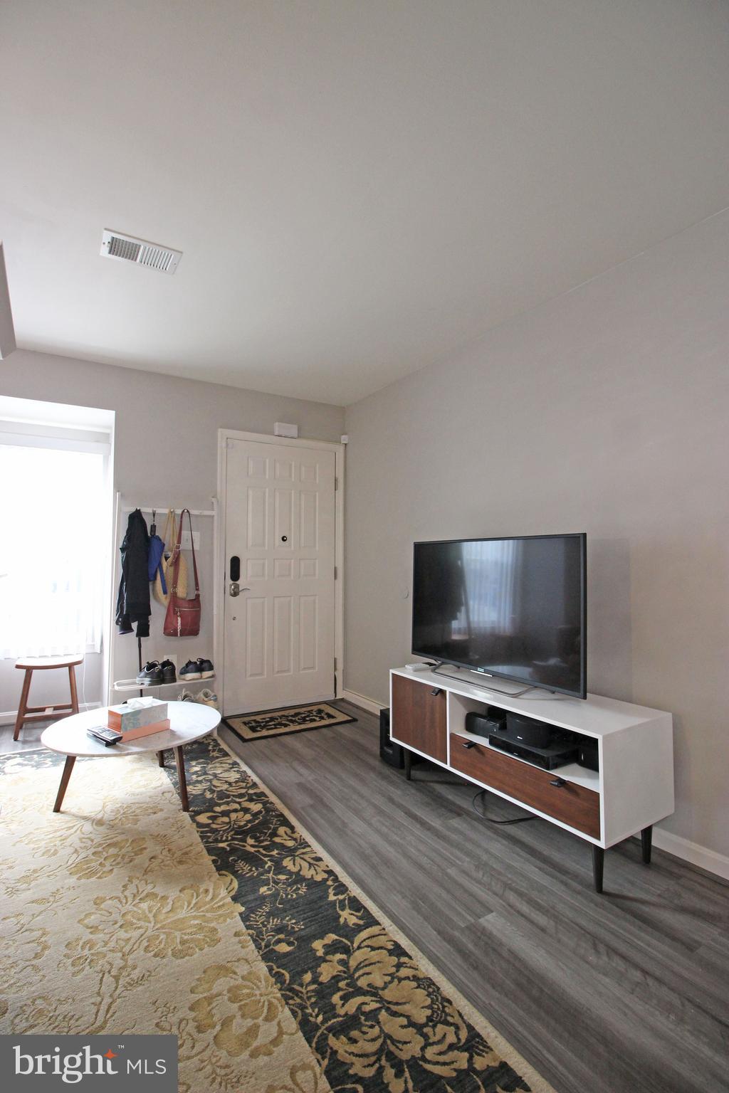 BROOKLEIGH - Residential Lease