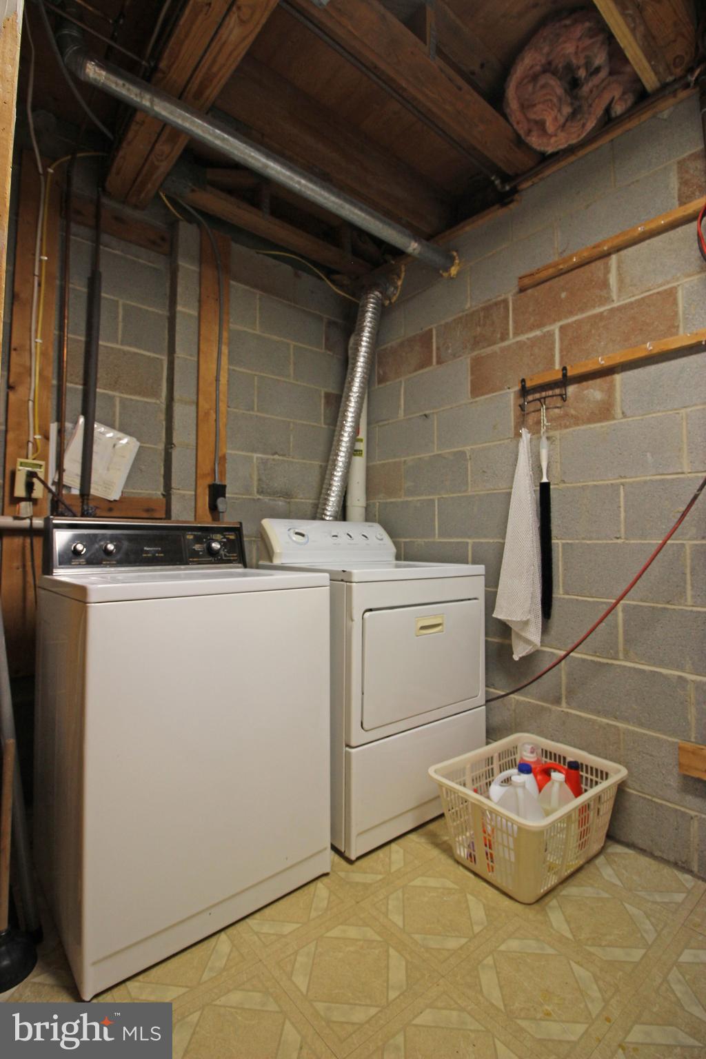 BROOKLEIGH - Residential Lease