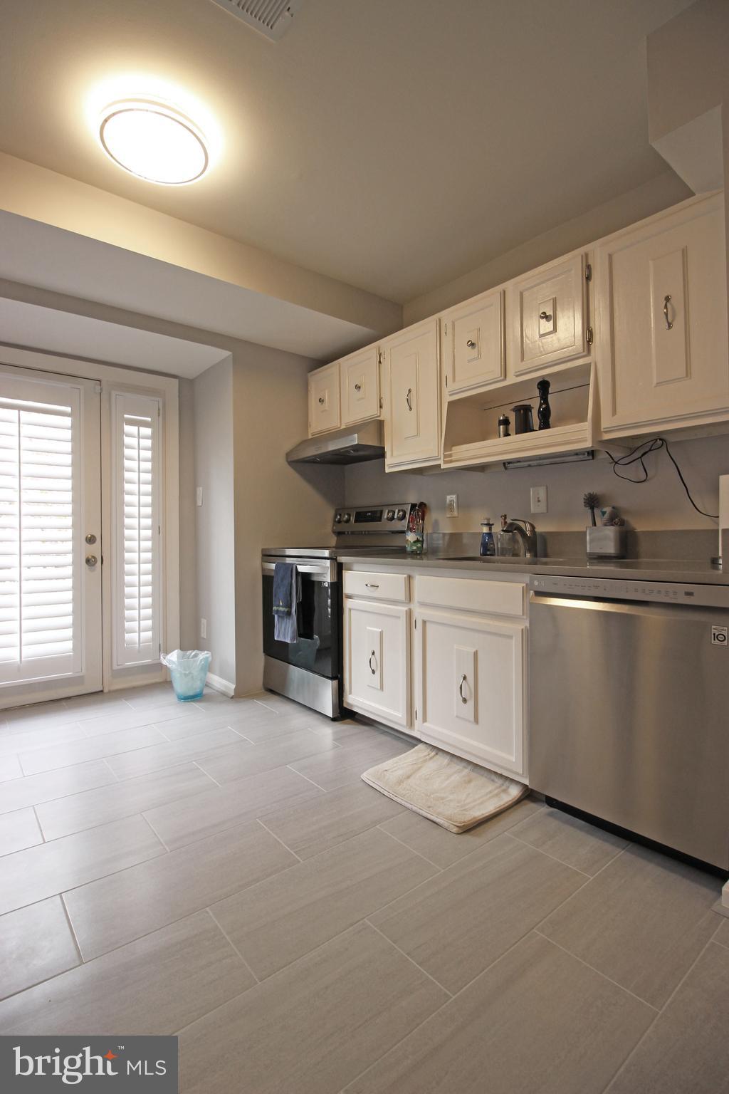 BROOKLEIGH - Residential Lease