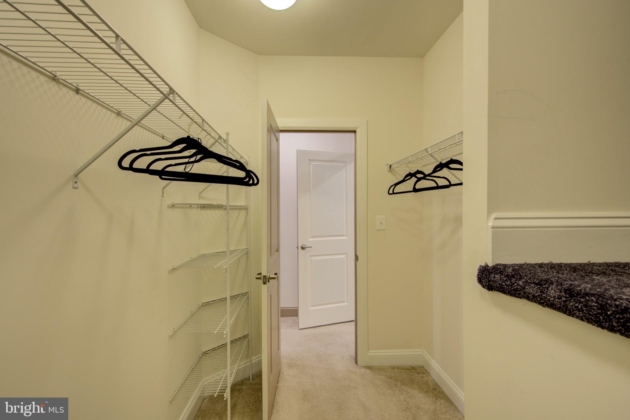 EDITORS PARK - Residential