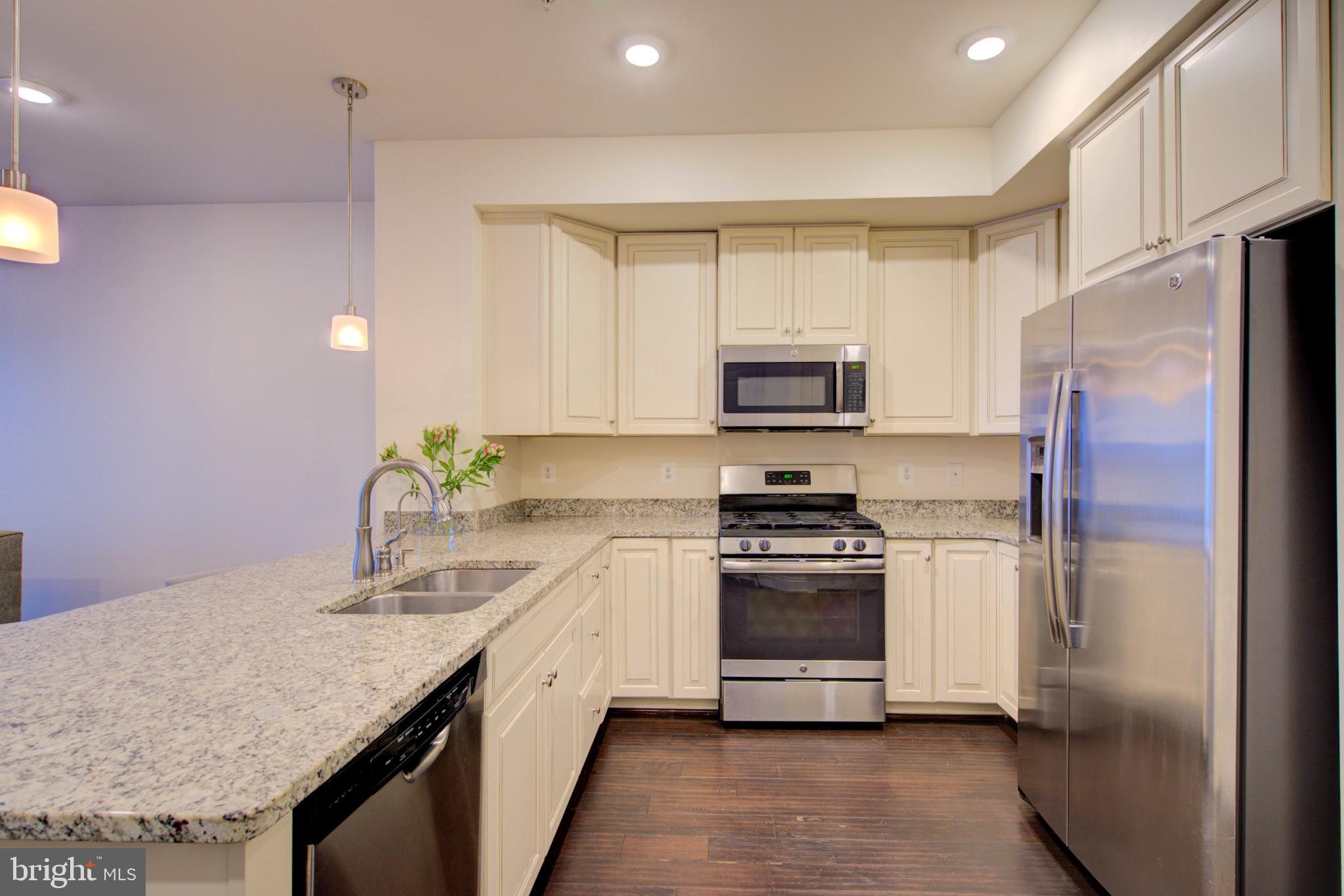 EDITORS PARK - Residential