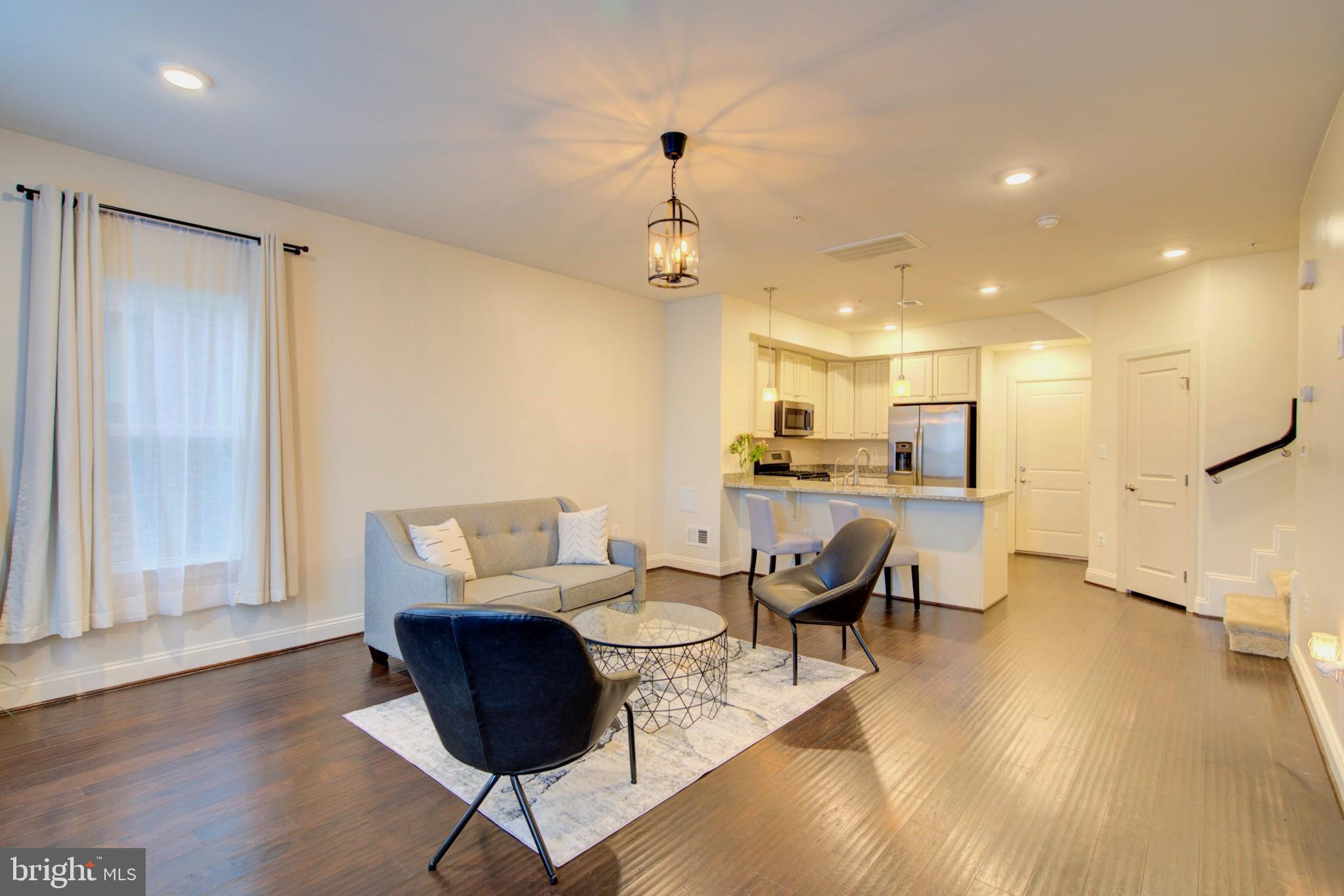 EDITORS PARK - Residential