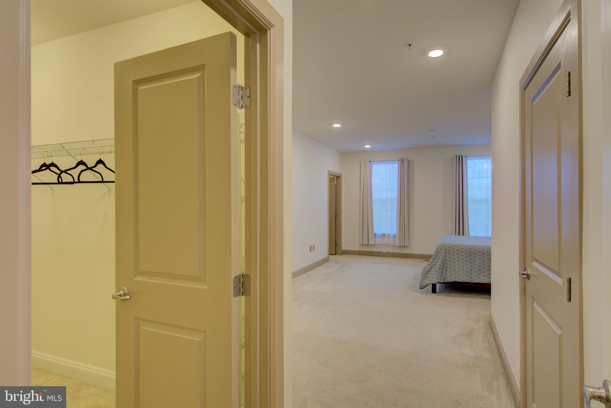 EDITORS PARK - Residential