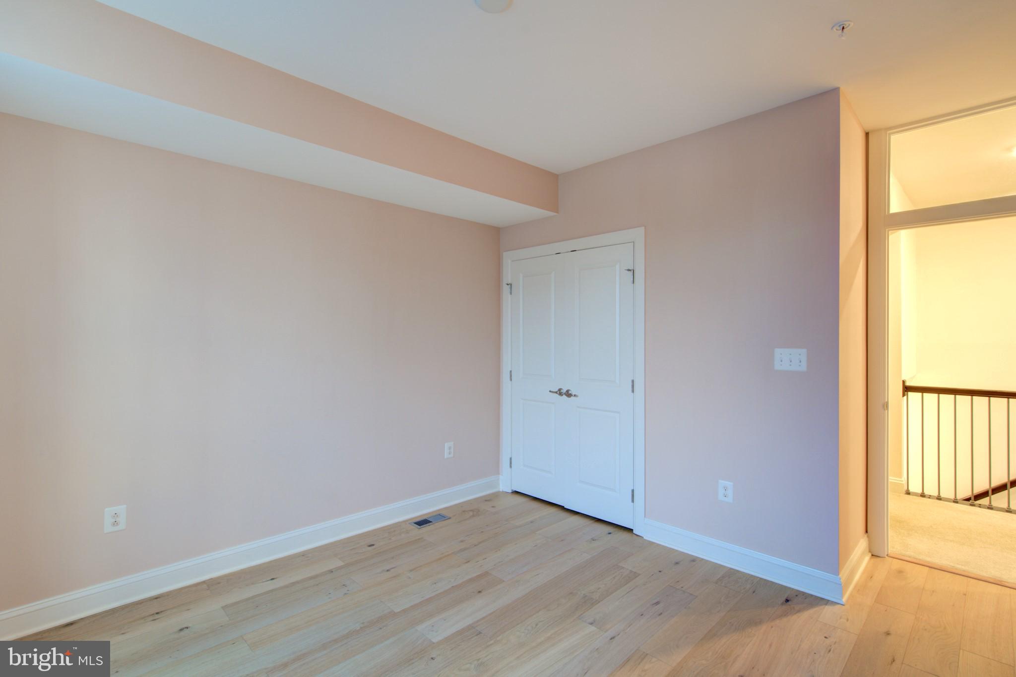 EDITORS PARK - Residential