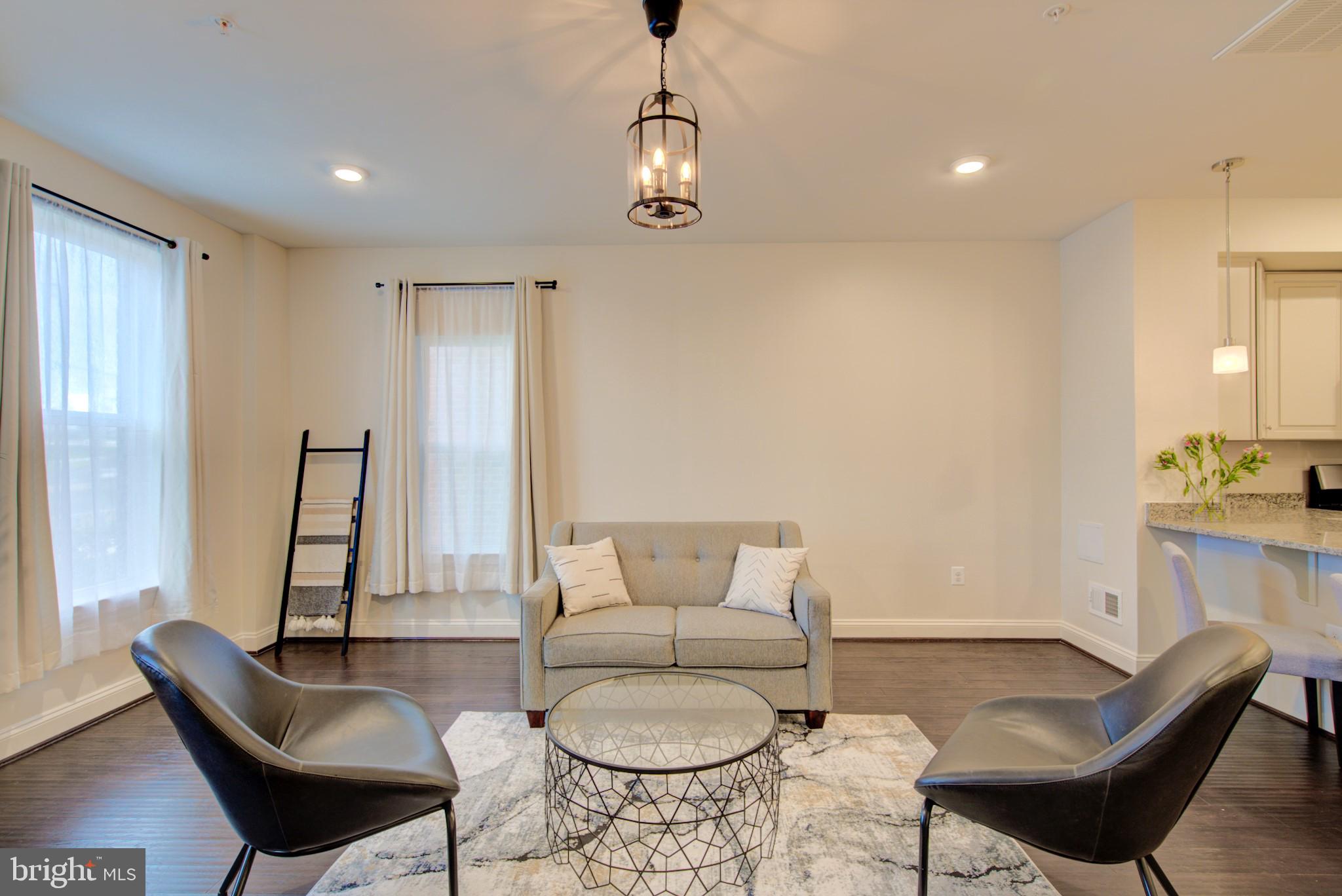 EDITORS PARK - Residential