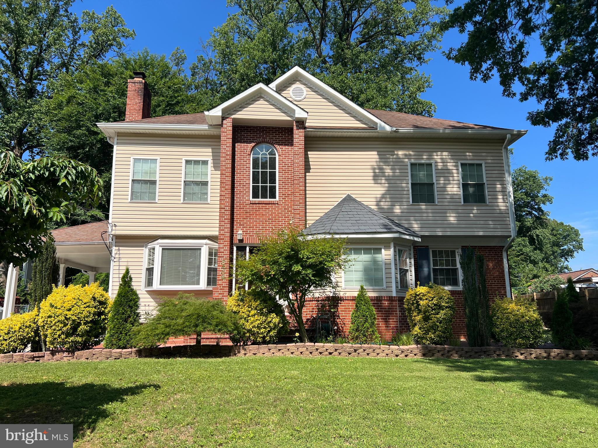 5409 EASTON DRIVE