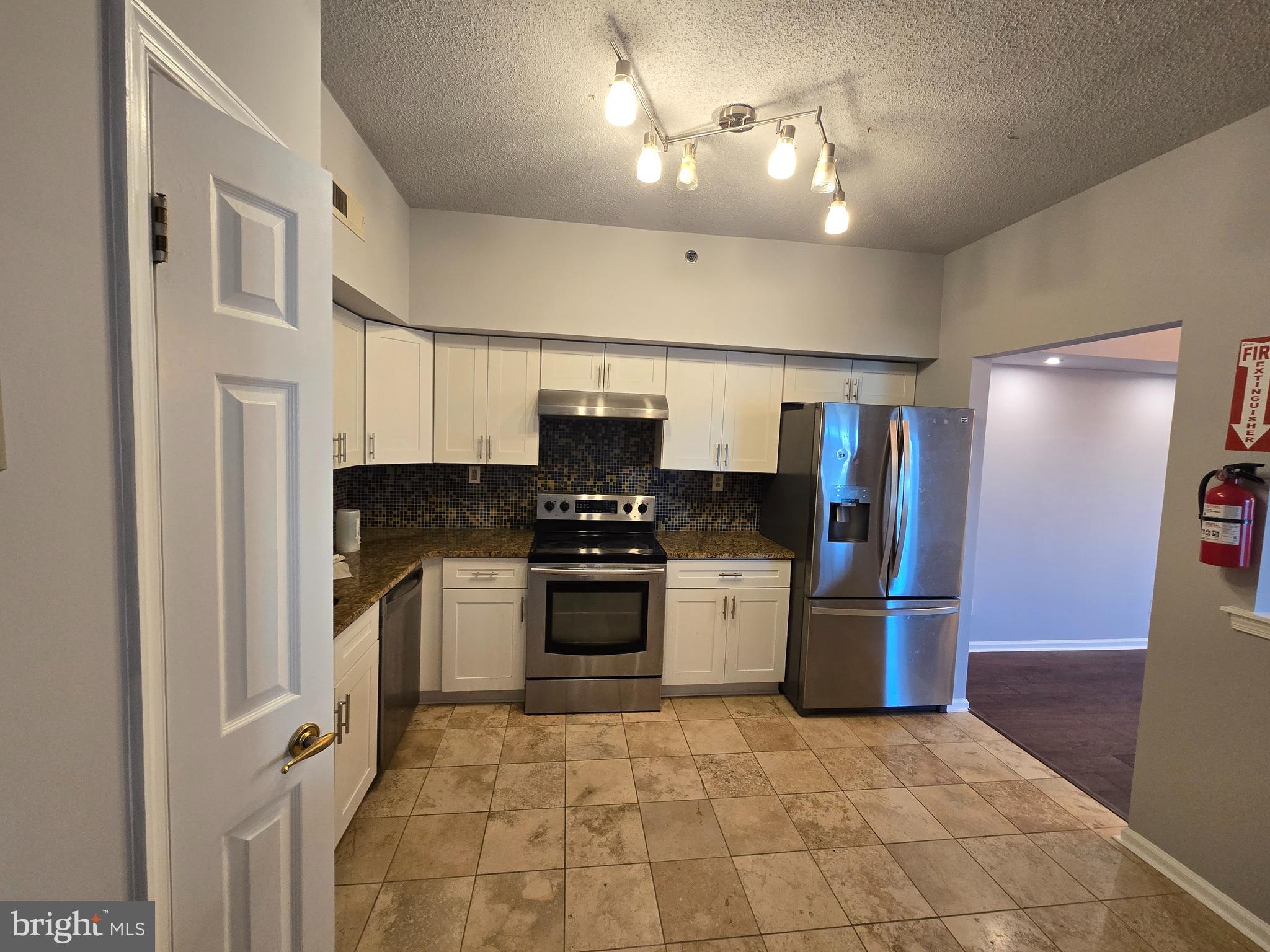 MAIN STREET - Residential