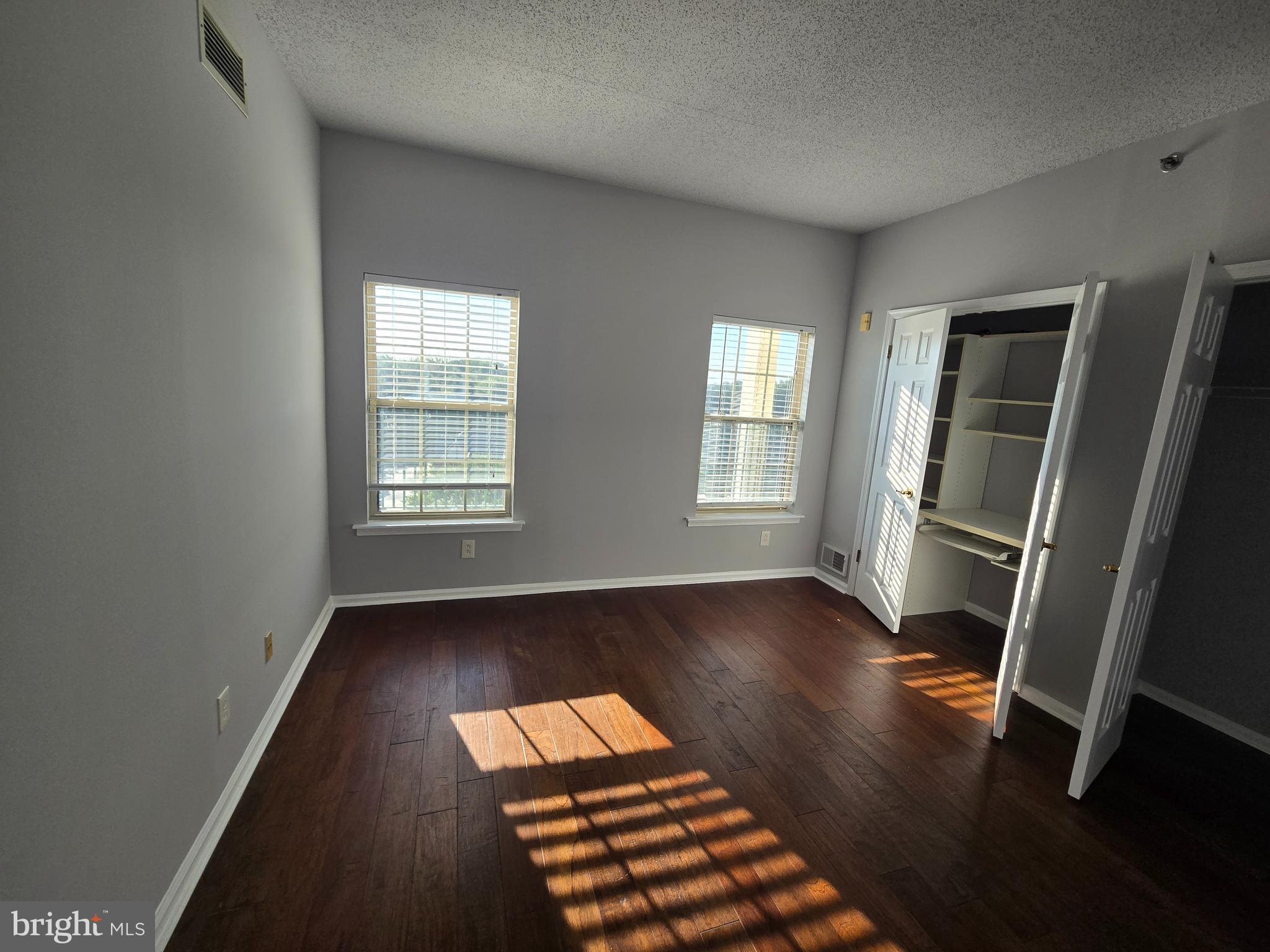 MAIN STREET - Residential