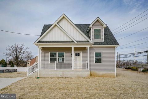 Photo of 1 Myrtle Ave, GLOUCESTER CITY, NJ 08030 (MLS # NJCD2109960)