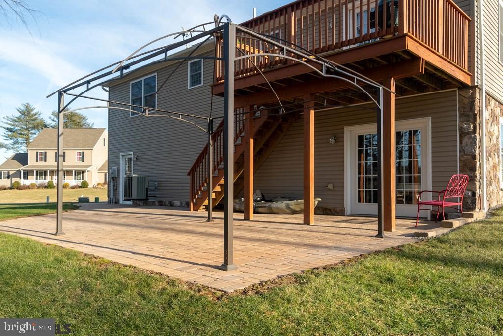 STONEHOUSE - Residential