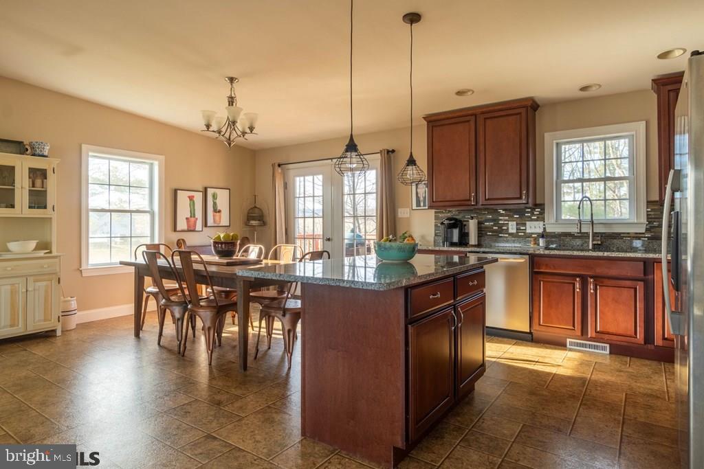 STONEHOUSE - Residential