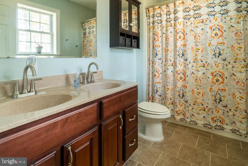 STONEHOUSE - Residential