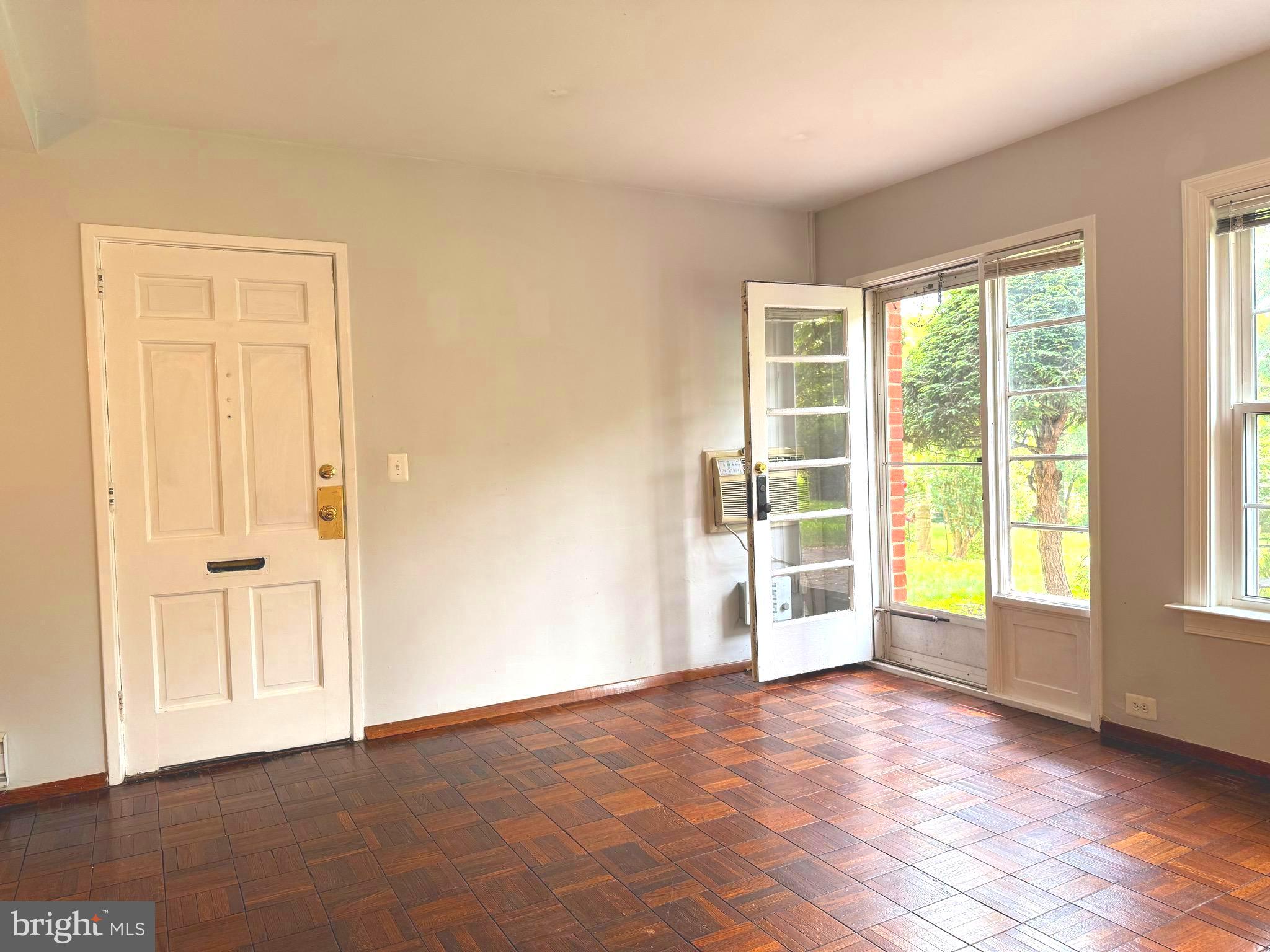 PARKFAIRFAX - Residential Lease