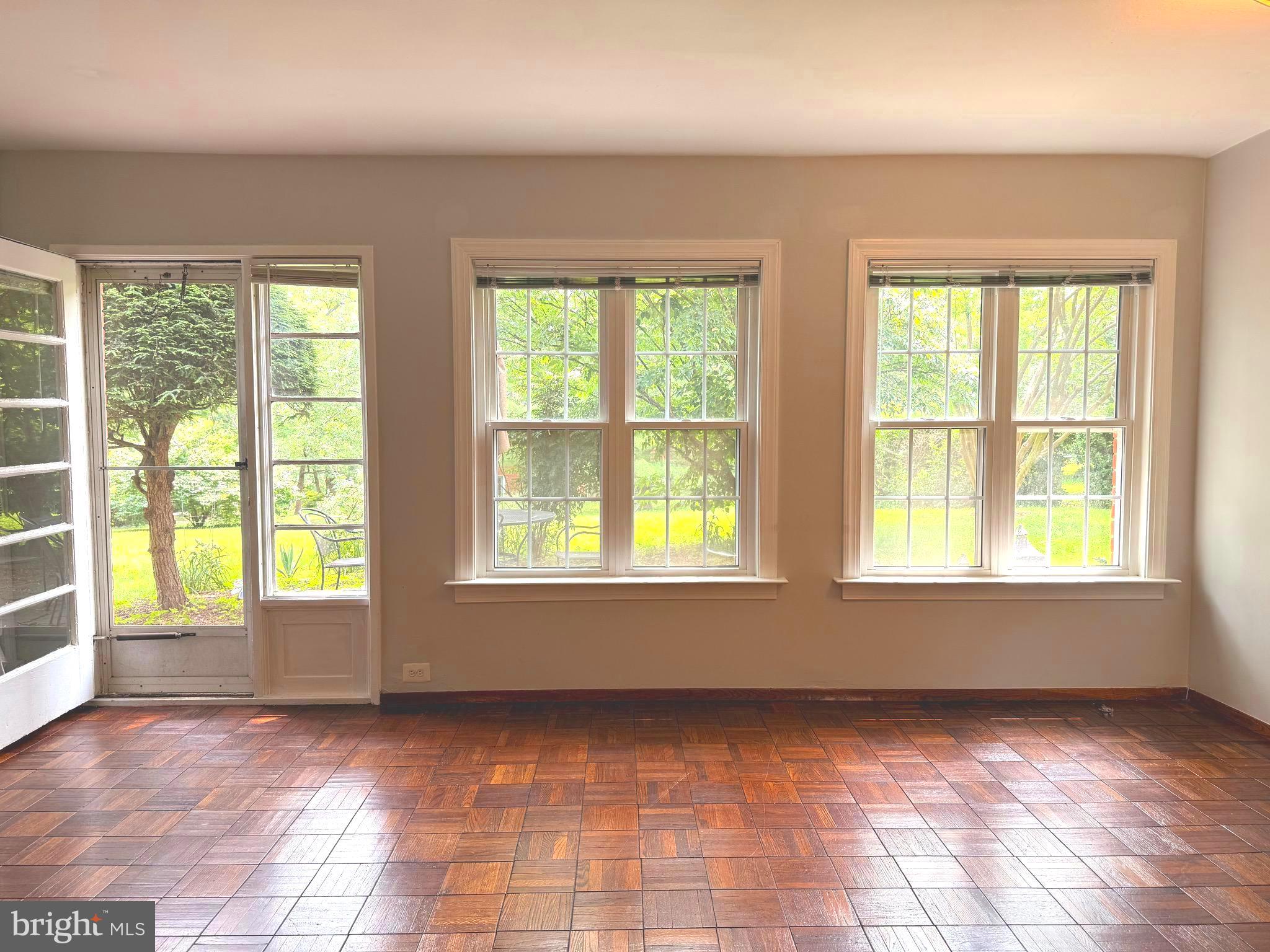 PARKFAIRFAX - Residential Lease