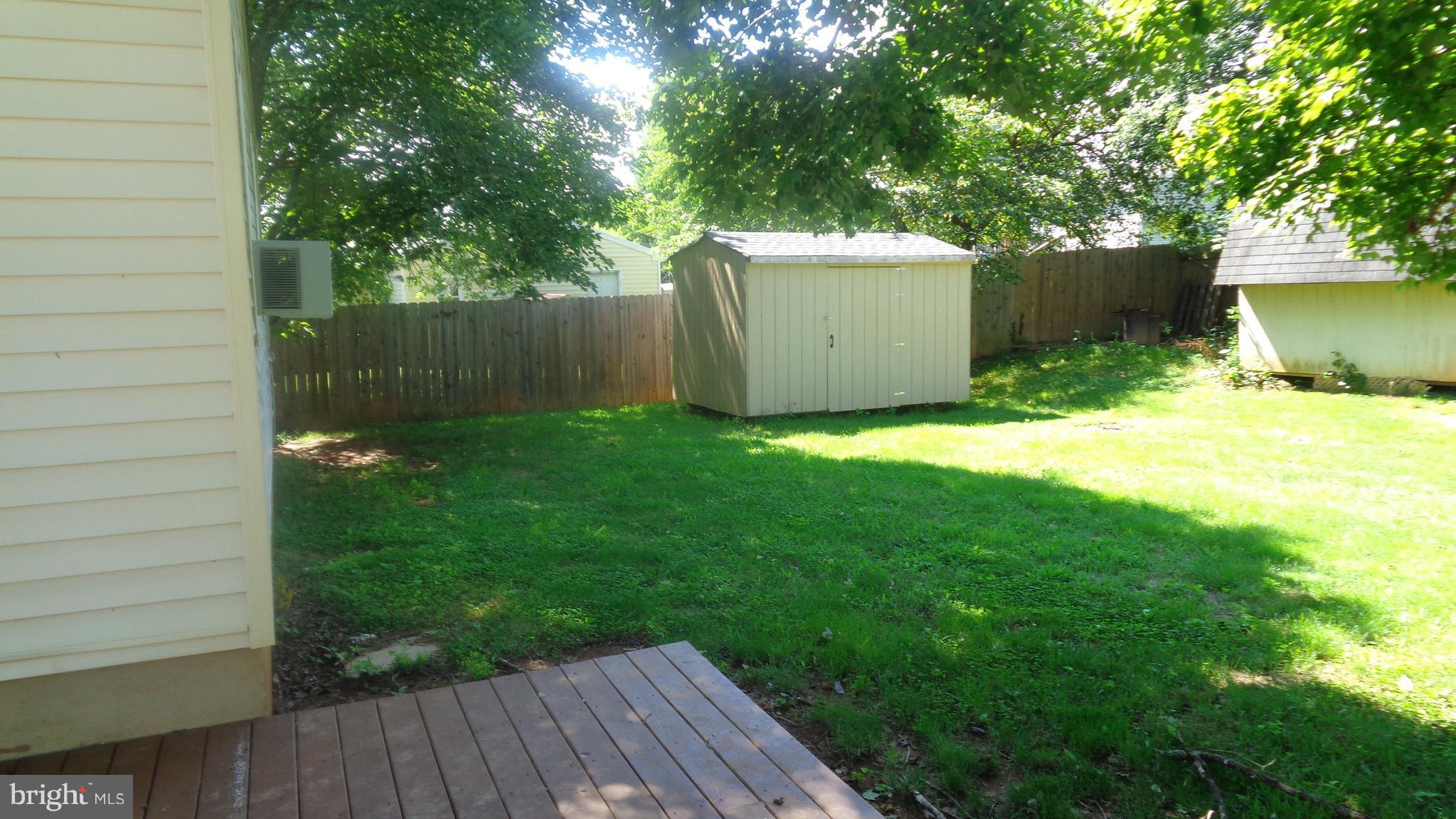 WINEWOOD - Residential Lease