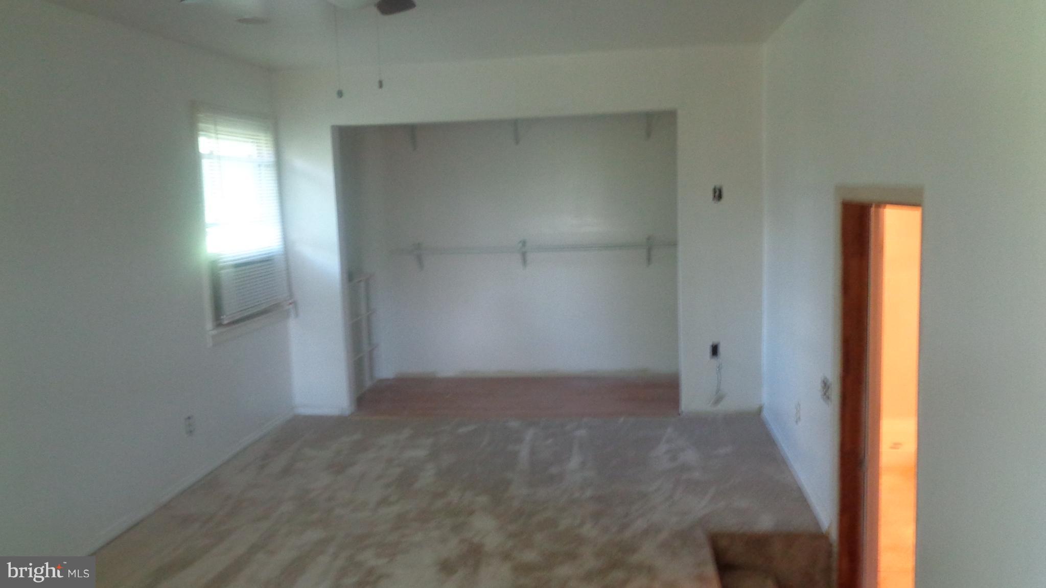 WINEWOOD - Residential Lease