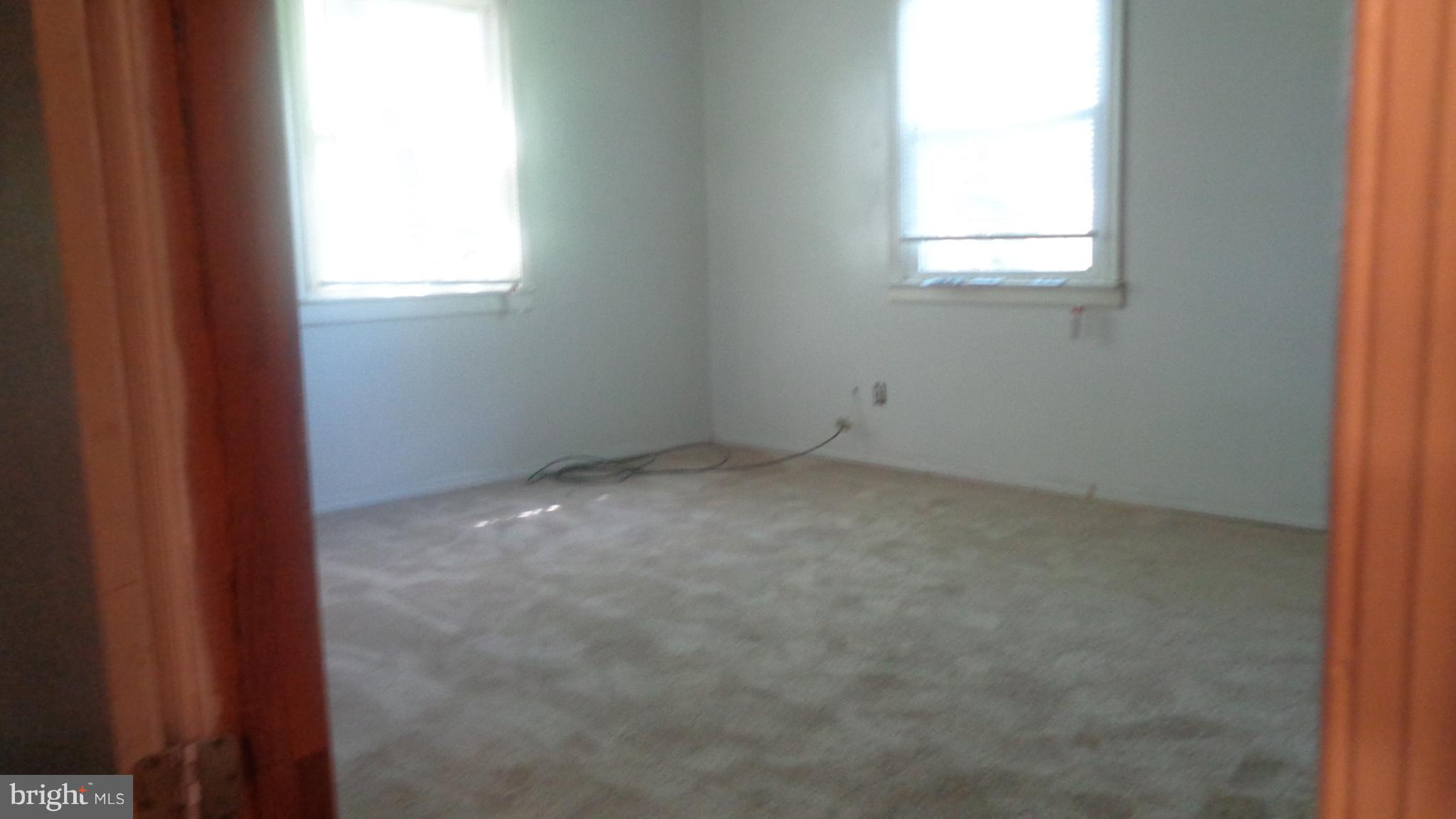 WINEWOOD - Residential Lease