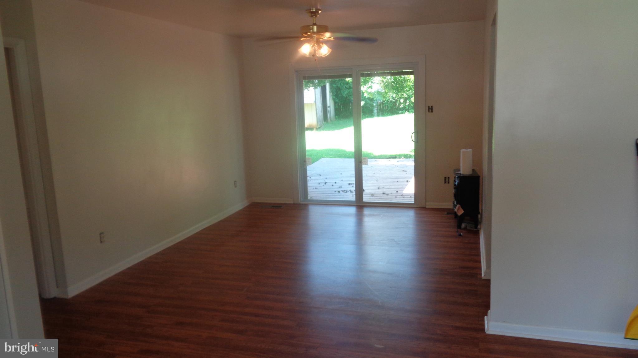 WINEWOOD - Residential Lease