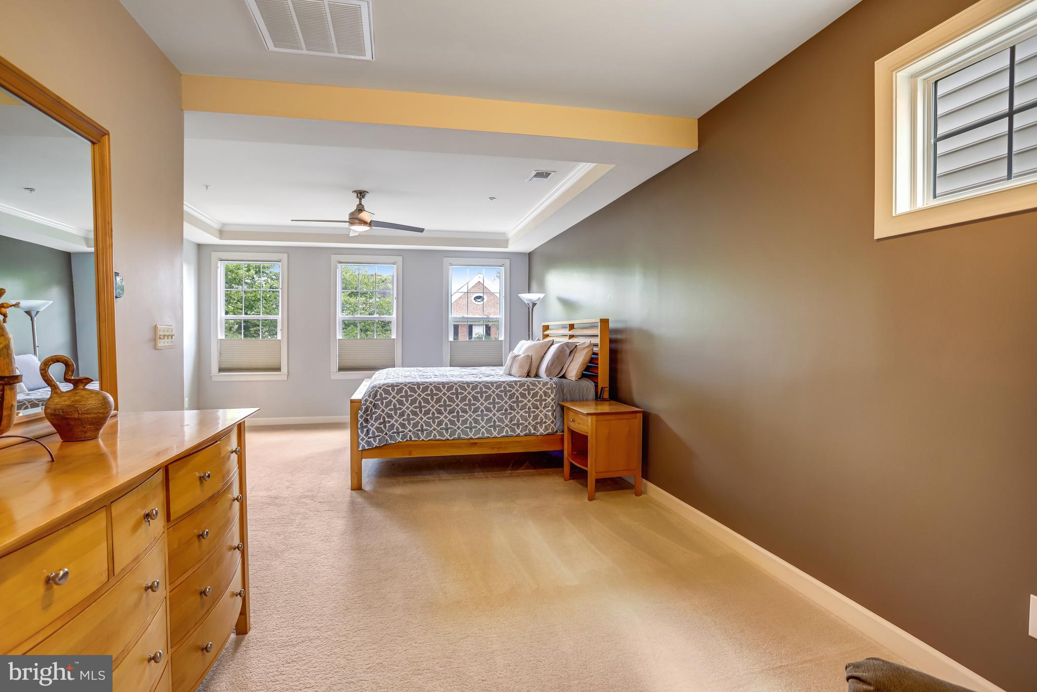 QUINCE ORCHARD PARK - Residential