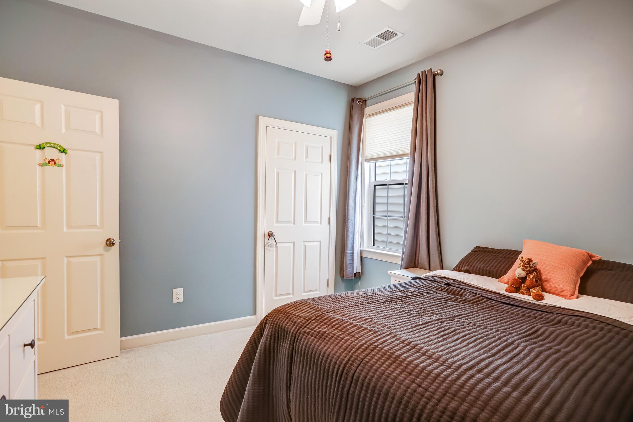 QUINCE ORCHARD PARK - Residential