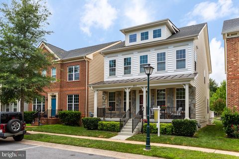 211 WINTER WALK DRIVE GAITHERSBURG MD 20878
